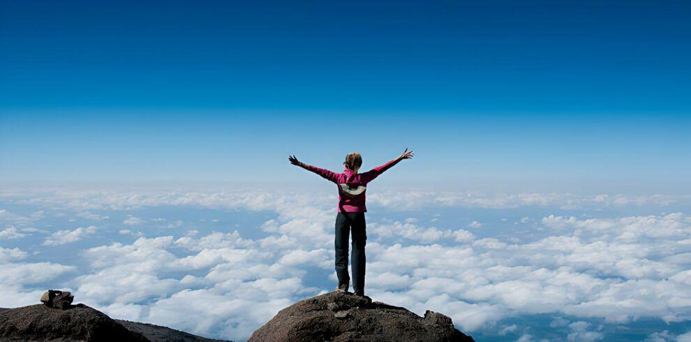 climbing-mount-kilimanjaro-understanding-altitude-sickness